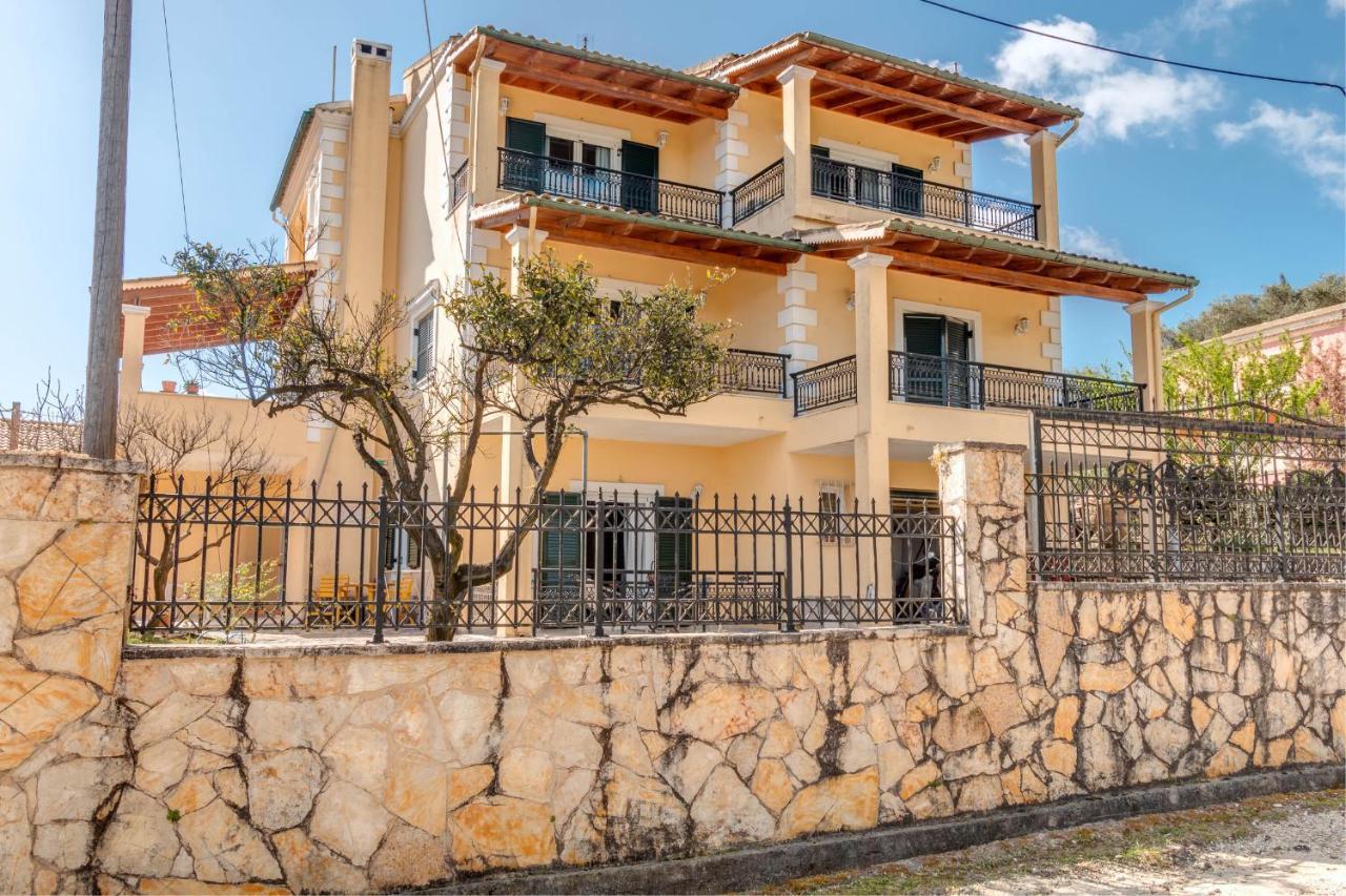 Eftychia'S Garden House Apartment Kompitsion Bagian luar foto